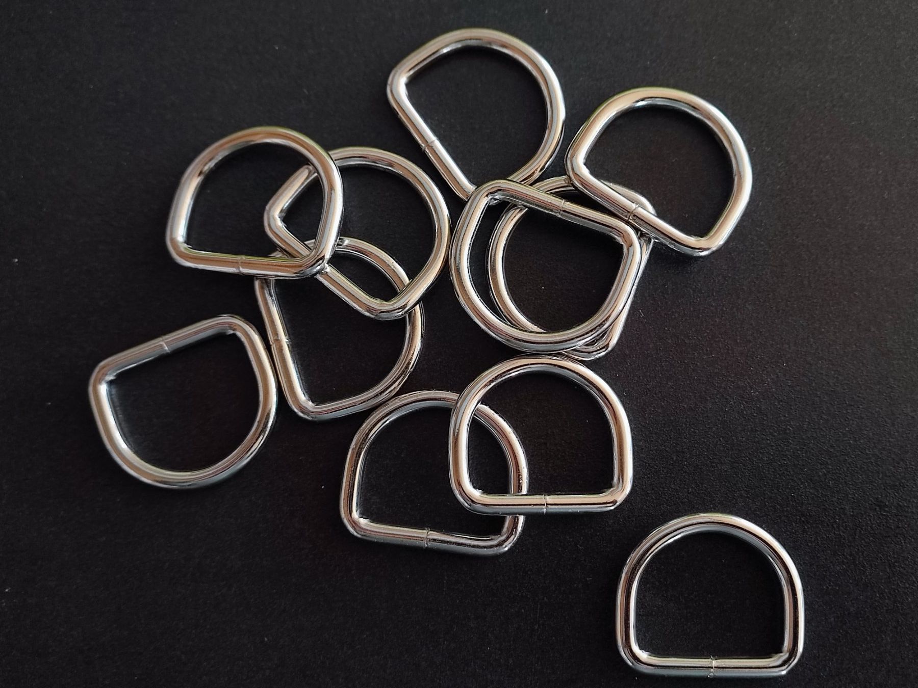 Kit bricolage: D-Ring Halbrundring massiv, Stahl, Durchlassbreite 2.5cm – Nuovo e nell'imballaggio originale da Spiez venduto da passion4dogs