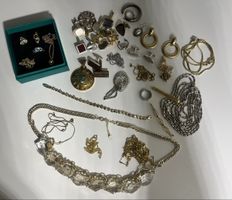 Lot de bijoux anciens