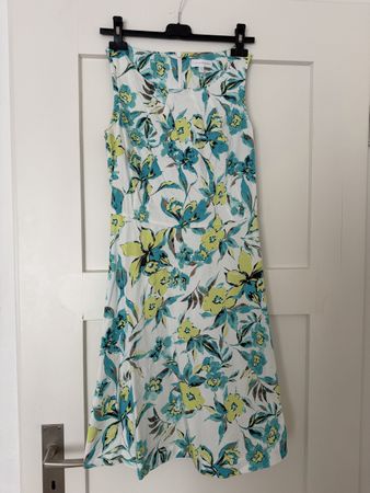 Kleid mit Blumenmuster