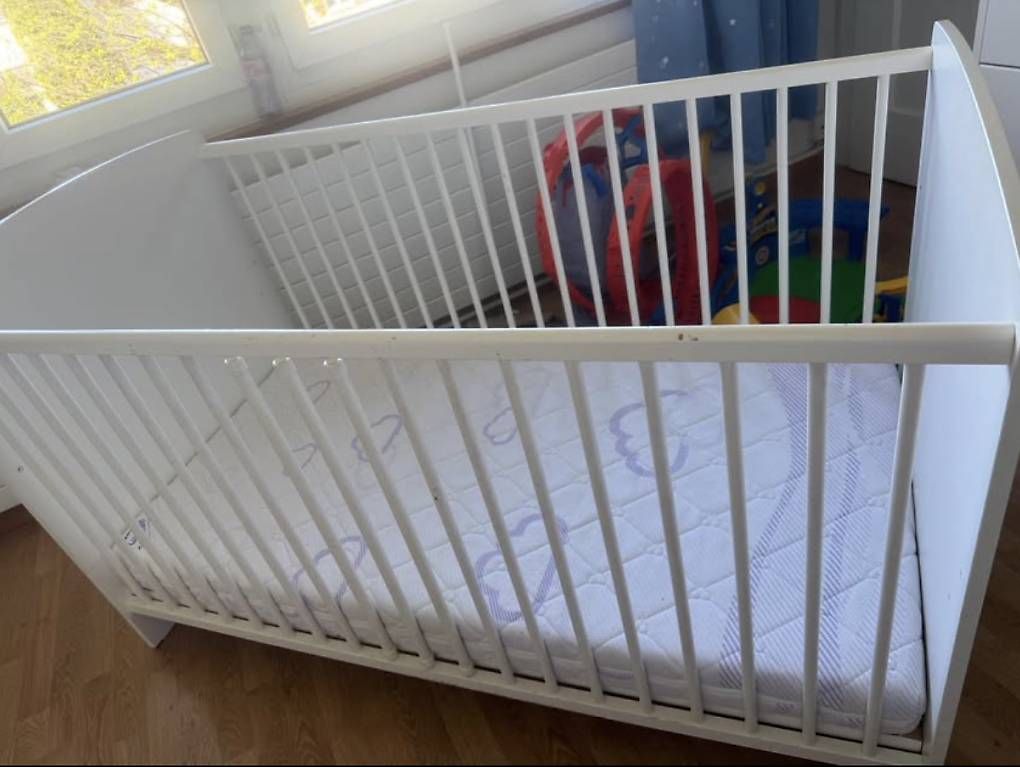 Letti: Kinderzimmer – Usato da Staad SG venduto da Mleine 3