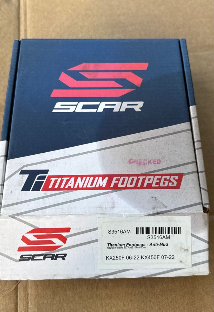 Kawasaki Alle Motorradersatzteile: Titanuim Fustraster Kawasaki – Neu und originalverpackt aus Buochs von 18-84 1