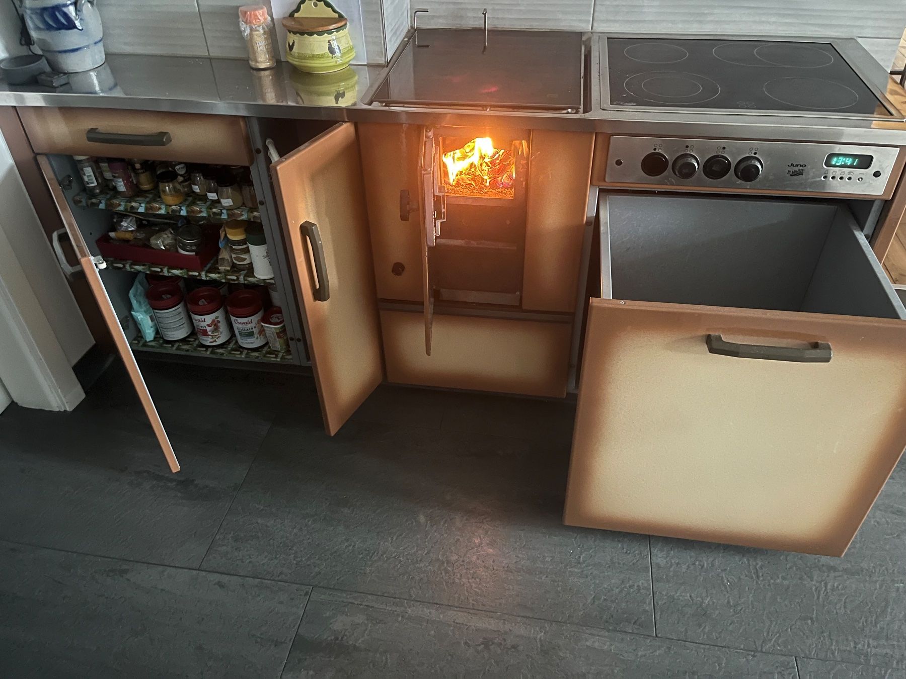 Tiba Herde: Holz und Elektroherd – Gebraucht aus Hindelbank von Bniklaus 1