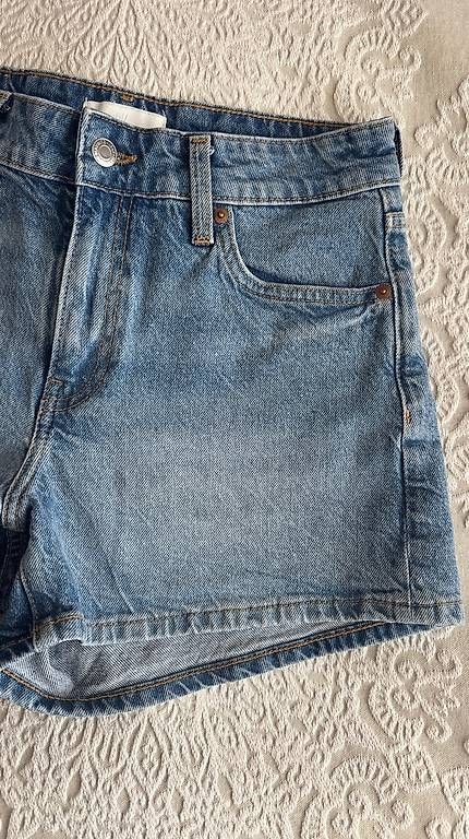 Jeans: Jeansshorts  – Usato da Hünenberg See venduto da Schulers 1