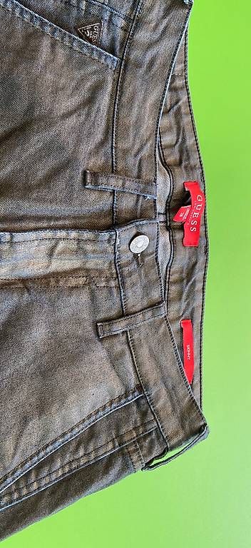 Guess Jeans: Jeans Guess – Usato da Zumikon venduto da ems_6kdb