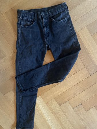 Schwarze Levi's 512 Slim Taper Jeans