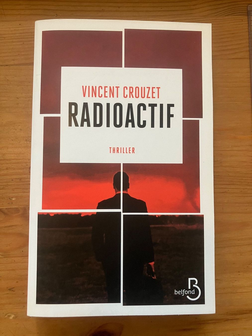 Bücher: Radioactif (Vincent Crouzet) – Gebraucht aus Meyrin von Julien333
