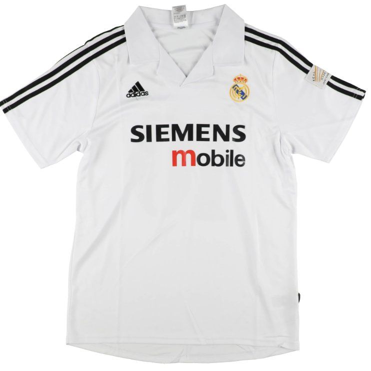 Canottiere & Pantaloni: Luis Figo Signed Jersey - Beckett – Usato da La Tour-de-Peilz venduto da Tyalos_Cards 1