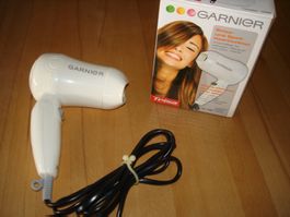Reiseföhn Garnier Trisa, neuwertig, 110/220V, 1000W