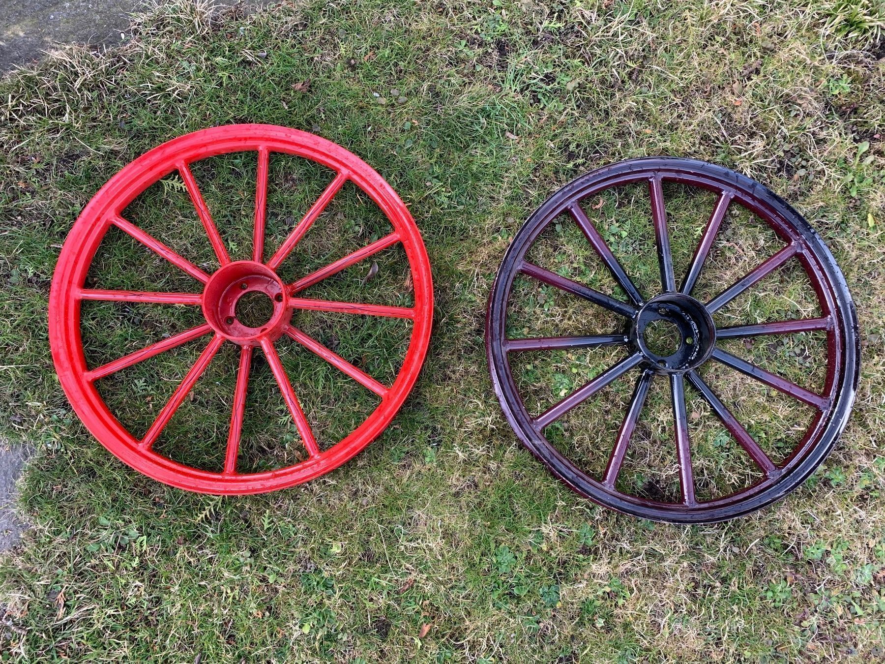 Carrozze: 2 Kutschenräder – Usato da Feldbach venduto da Olive1 9