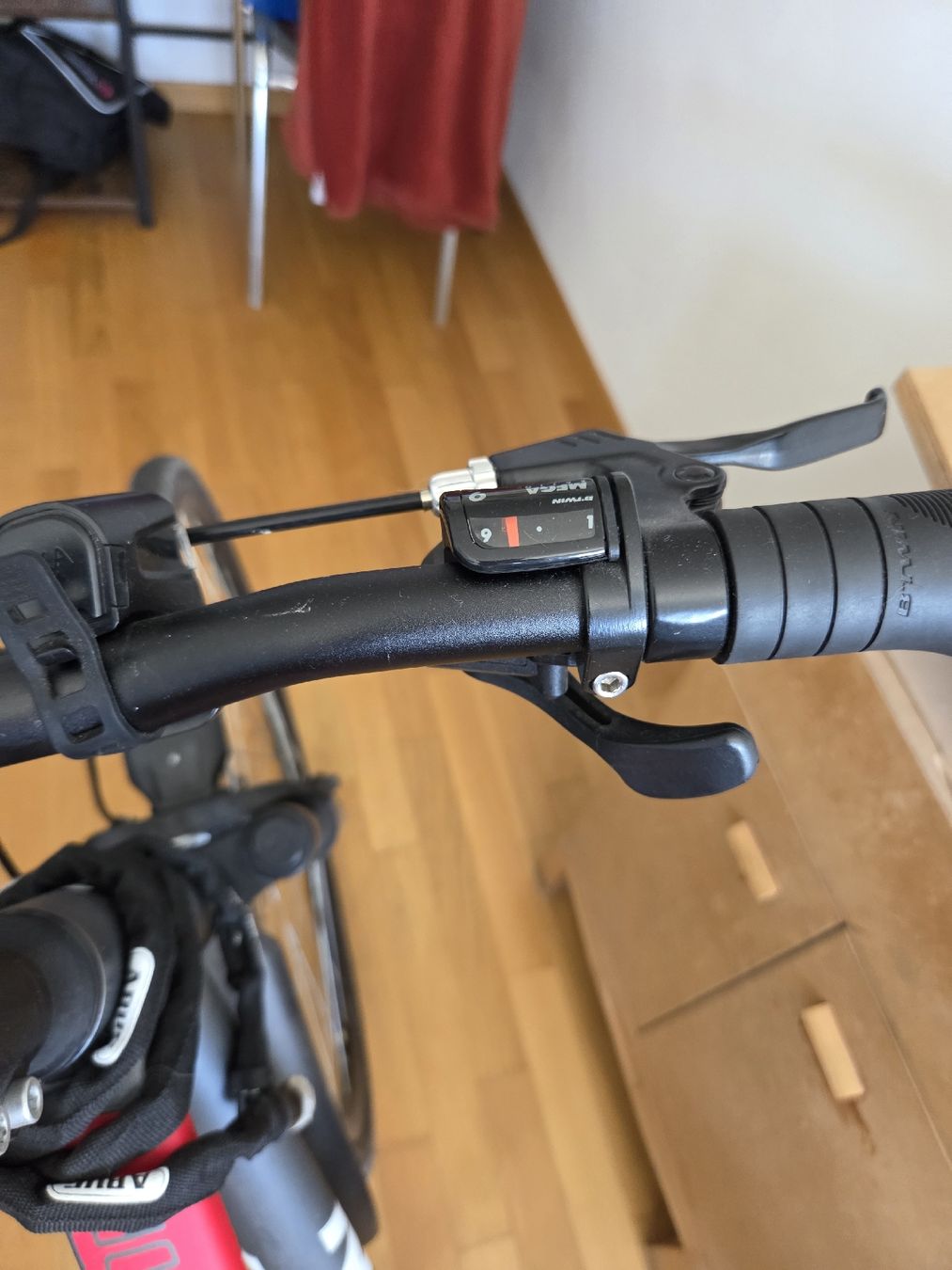 Decathlon Velos: Vélo BTWIN RIVERSIDE 500 – Gebraucht aus Nidau von Liona 3