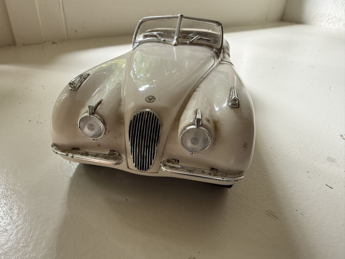 Jaguar Modellini d'auto: Modell Jaguar XK120 1/18 – Usato da Burgdorf venduto da Jvan07 1
