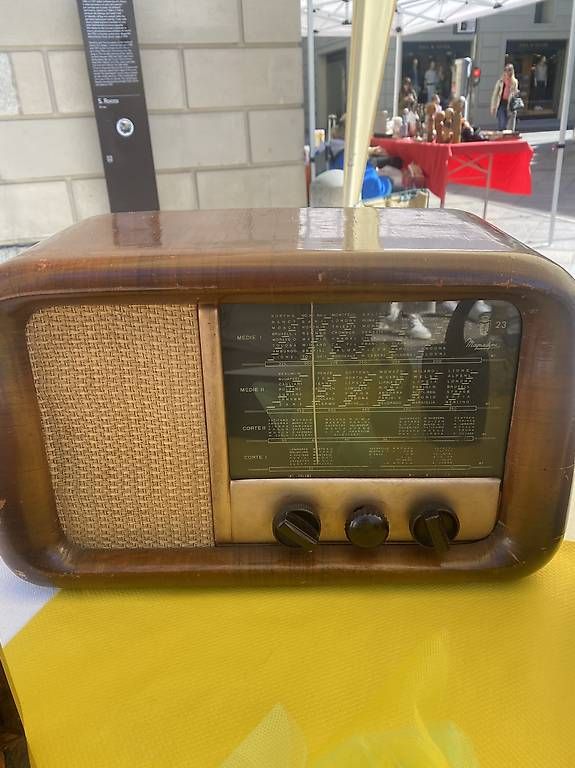Radio: Radio funzionante – Usato da campione d italia venduto da tonaz 2