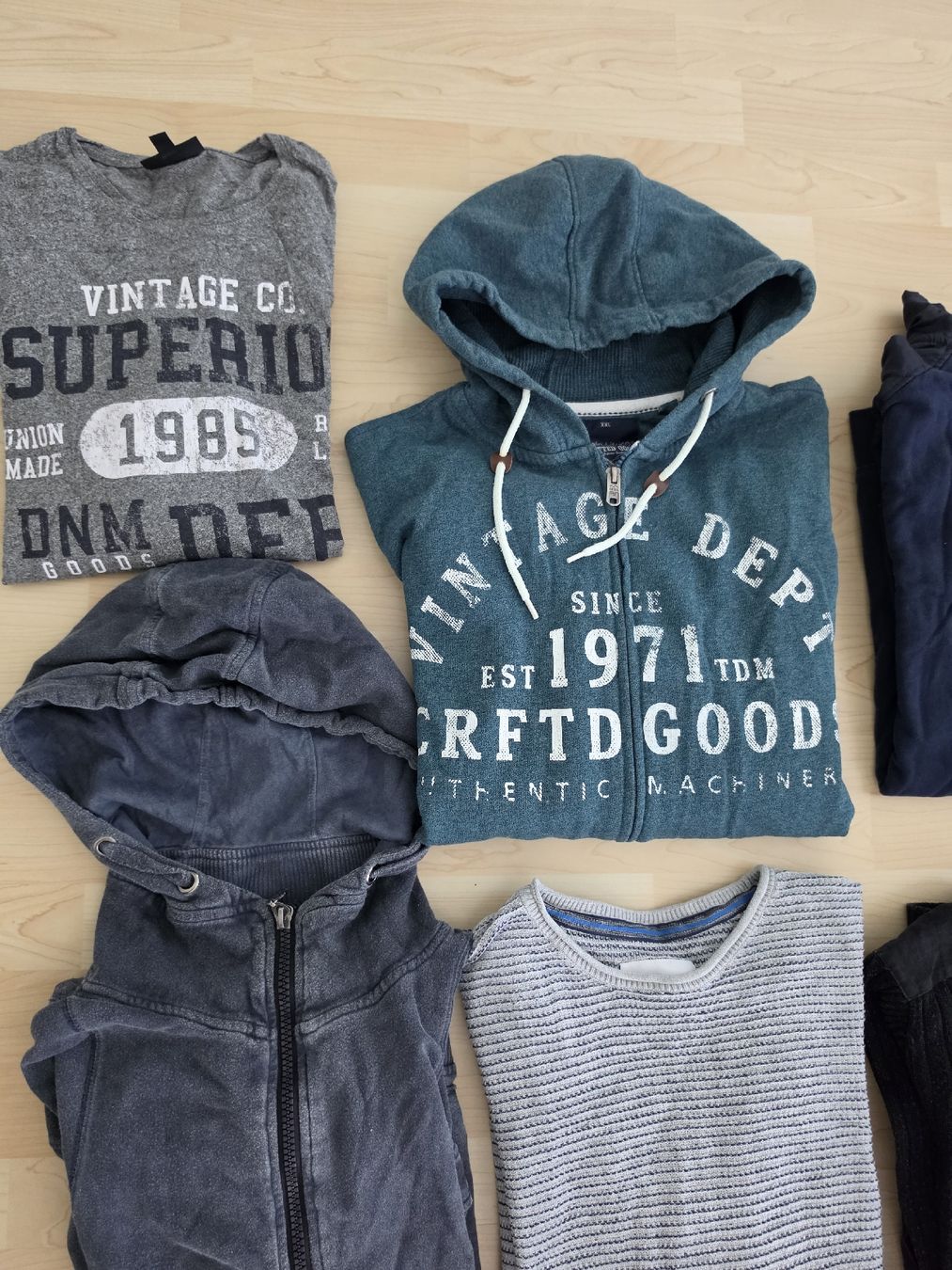 Kleiderpakete: 9 Pullover und Sweatjacken XL – Gebraucht aus Würenlos von Nigginiggi 3