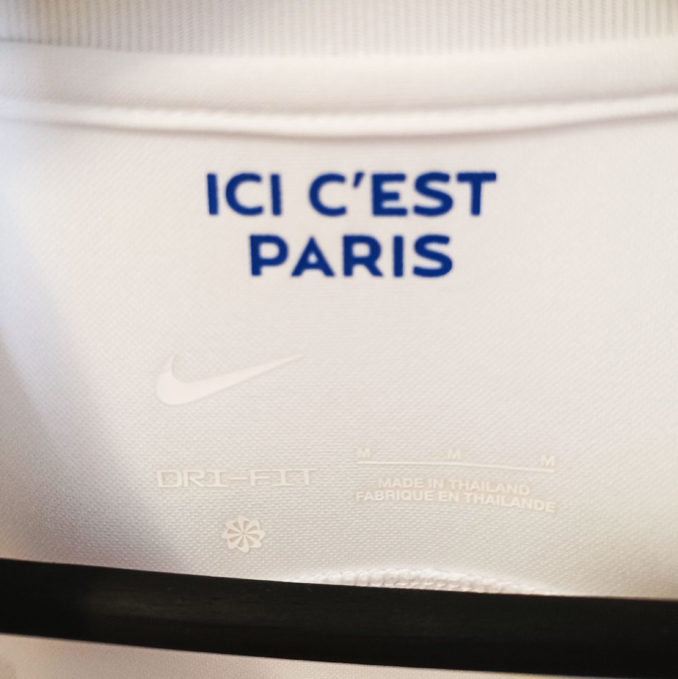Nike Canottiere & Pantaloni: MESSI #10 Original PSG 2022-23 Third Trikot – Usato da St-Léonard venduto da SwissDealsJersey 8