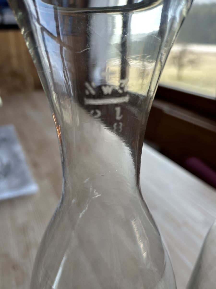 Carafes: Sehr Alte schöne Karaffe. – D'occasion à Gwatt (Thun) par ate_6ng8 1