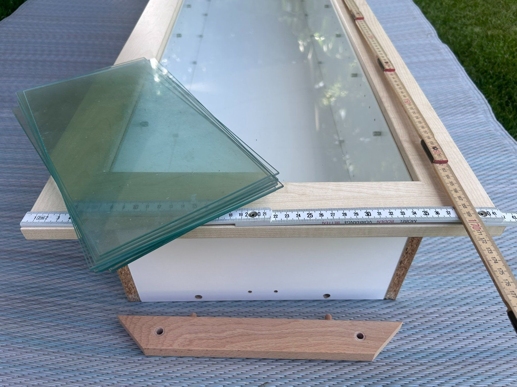 Ikea Vetrine: Vitrine, Holz, Glas – Usato da Biberist venduto da Nanuk65