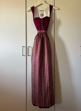 Schönes beerenfarbiges Wenger Dirndl, Gr 38, wie neu