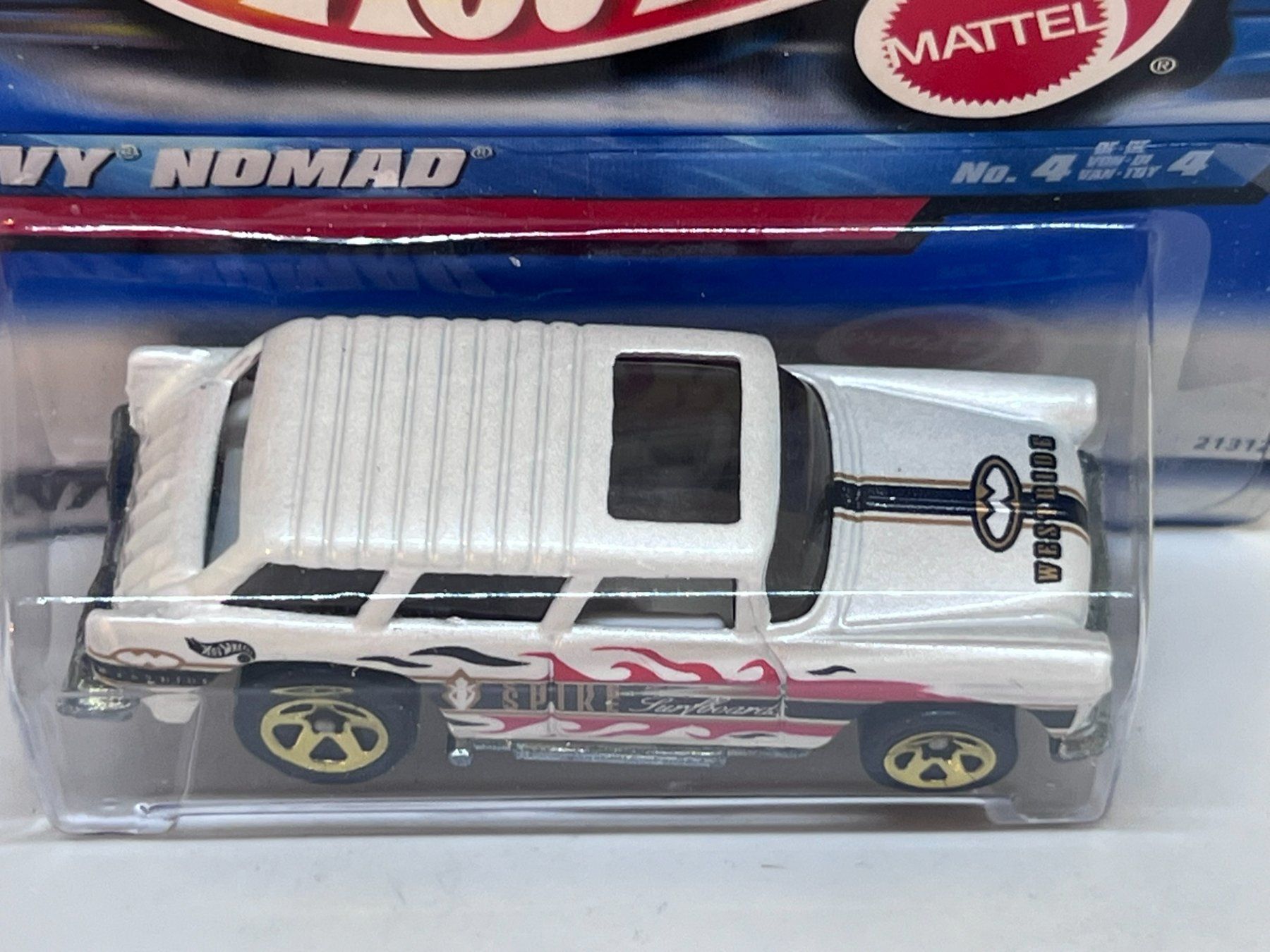 Hot Wheels Modellini d'auto: Hot Wheels Chevy Nomad – Nuovo e nell'imballaggio originale da Wildegg venduto da LaaBoutique 2