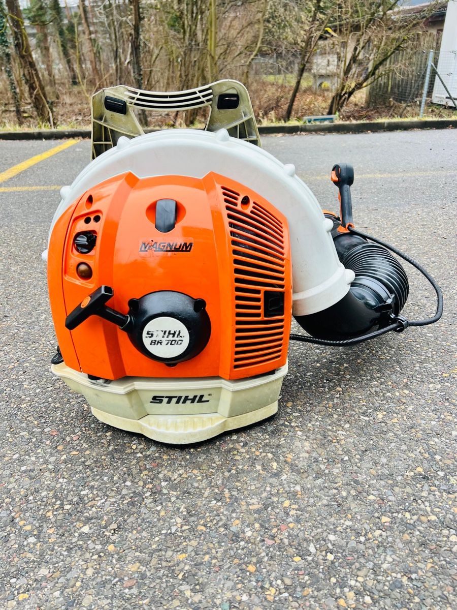 Stihl Soffiatori & Aspiratori per foglie: Laubbläser Stihl Br 700 – Usato da Urdorf venduto da mas_5wfz