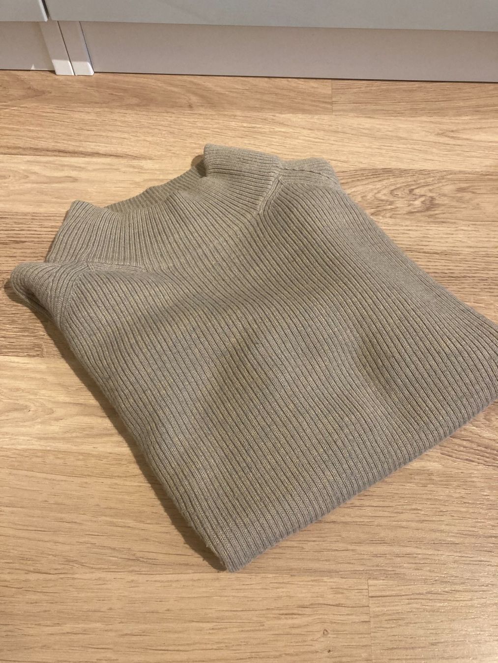 Maglioni & Felpe: Damen Pullover Kurzarm S Merino – Usato da Winterthur venduto da rox_n5tg
