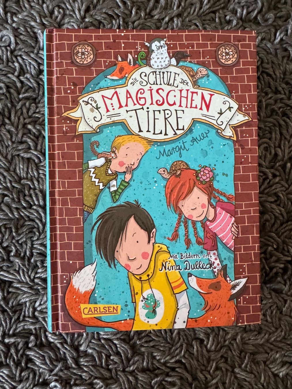 Livres: Die Schule der magischen Tiere, Band 1 – D'occasion à Jona par everiba