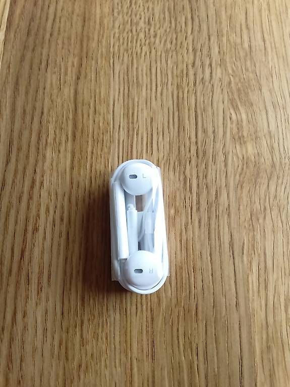 Kopfhörer: Kabelkopfhörer USB-C – Neu und originalverpackt aus Oberdorf BL von GuteQuali24H 1