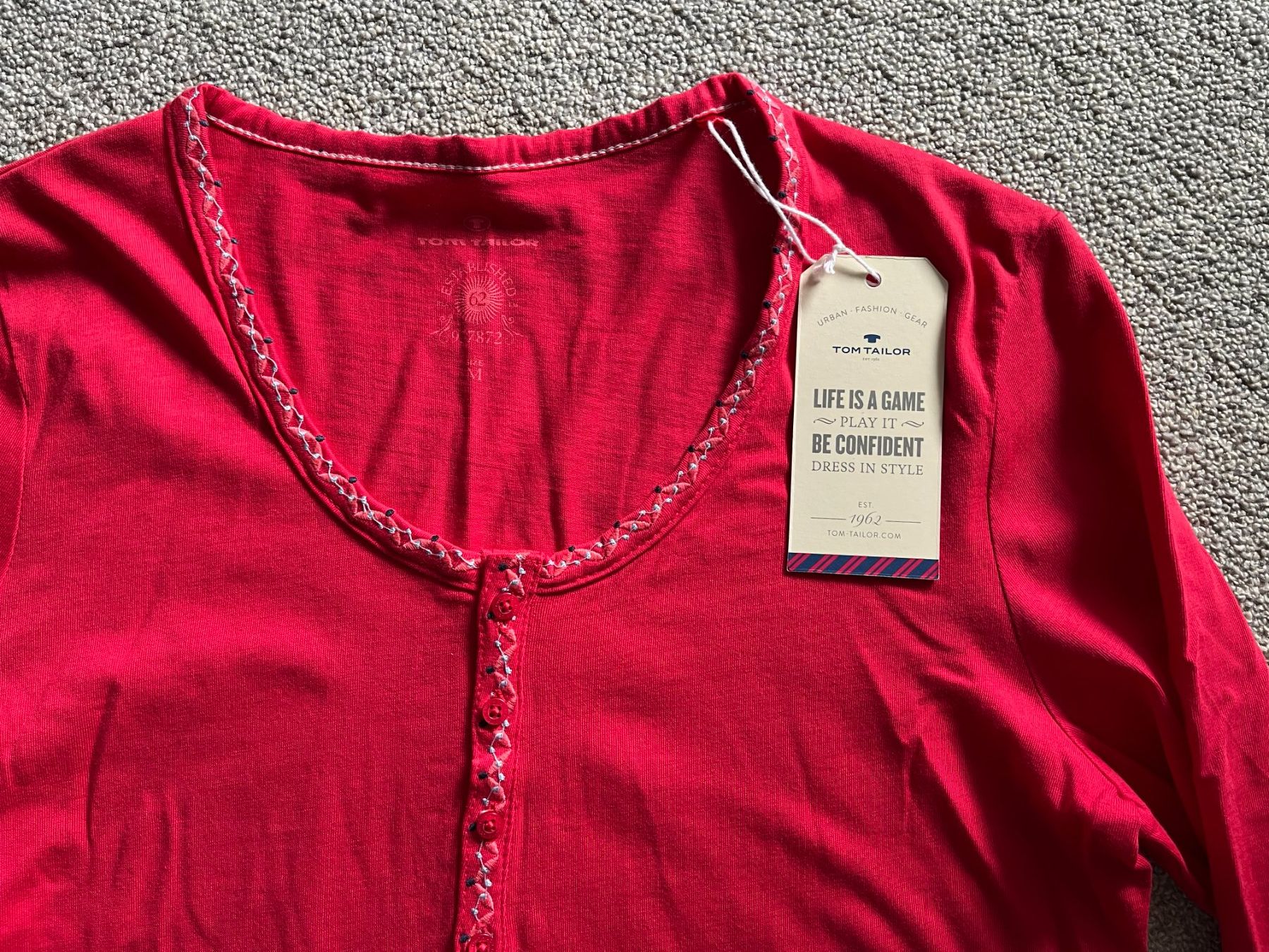 Tom Tailor Maglioni & Felpe: TOM TAILOR Sweatshirt Gr M. Fabrikneu – Nuovo e nell'imballaggio originale da Rekingen AG venduto da Maxim5332G 1