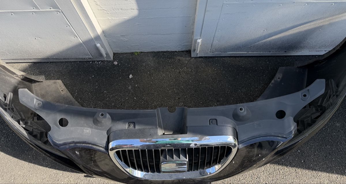 Seat Tutti pezzi di ricambio auto: Seat Leon FR Stossstange Frontstange – Usato da Wetzikon ZH venduto da NiM46 7