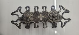 Antiker Stempelhalter Gusseisen mit Kreuz und Blumen