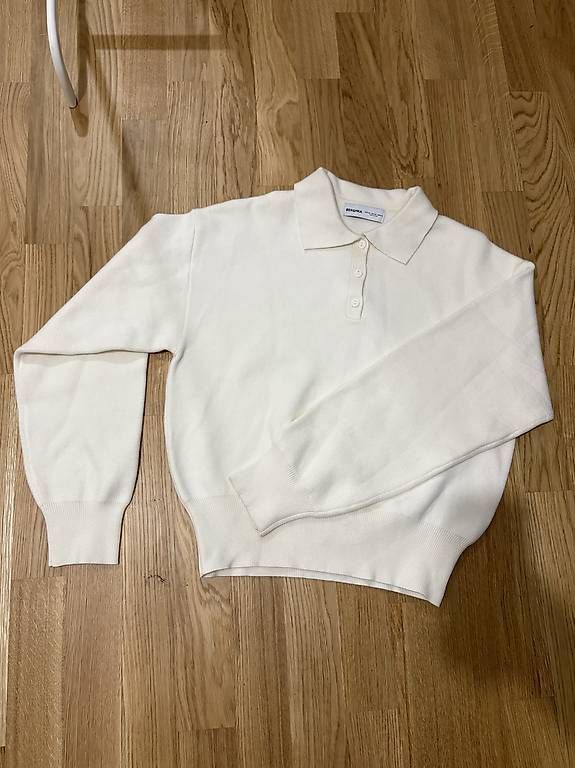 Pulls & Sweat-shirts: Pull over berska  – Neuf avec emballage d'origine à Lausanne par ahm_9l9k