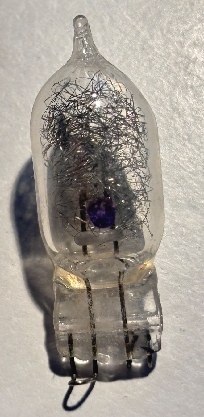 Flash: Sylvania Flashbulbs Blue Dot AG1 – Usato da Neuchâtel venduto da gefdeneuch 3