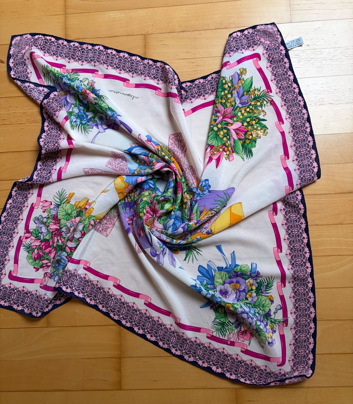 Foulard & Sciarpe: Alessandra Seide Foulard – Usato da Unterägeri venduto da Jutka_04 1