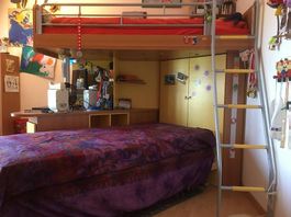 Letto a soppalco con armadio