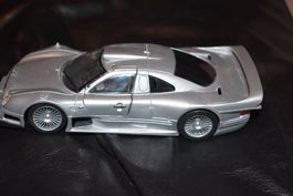 Mercedes CLK GTR Maisto Echelle 1/26