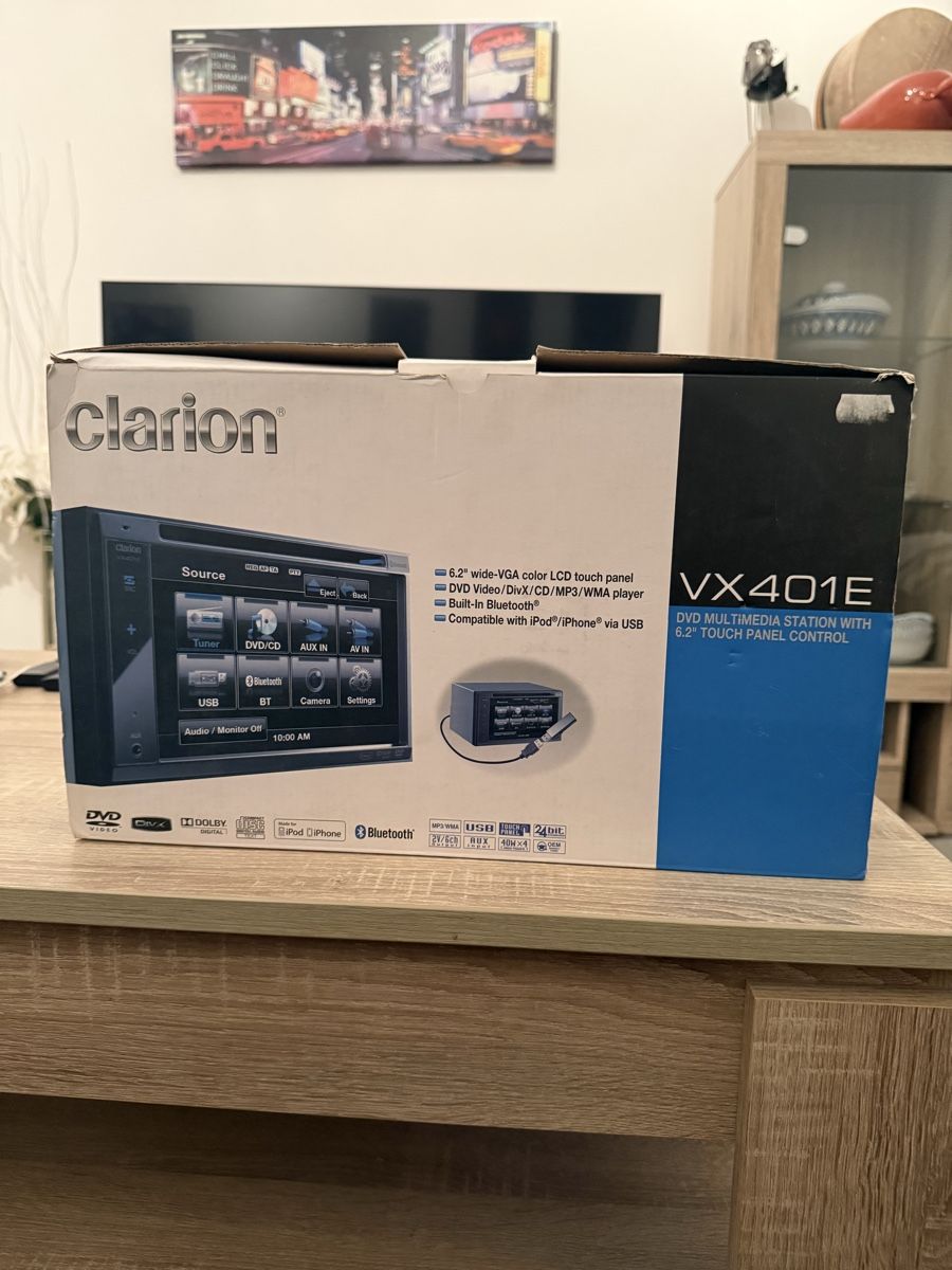 Radio: Clarion VX401E état neuf – Nuovo e nell'imballaggio originale da Courrendlin venduto da djooo