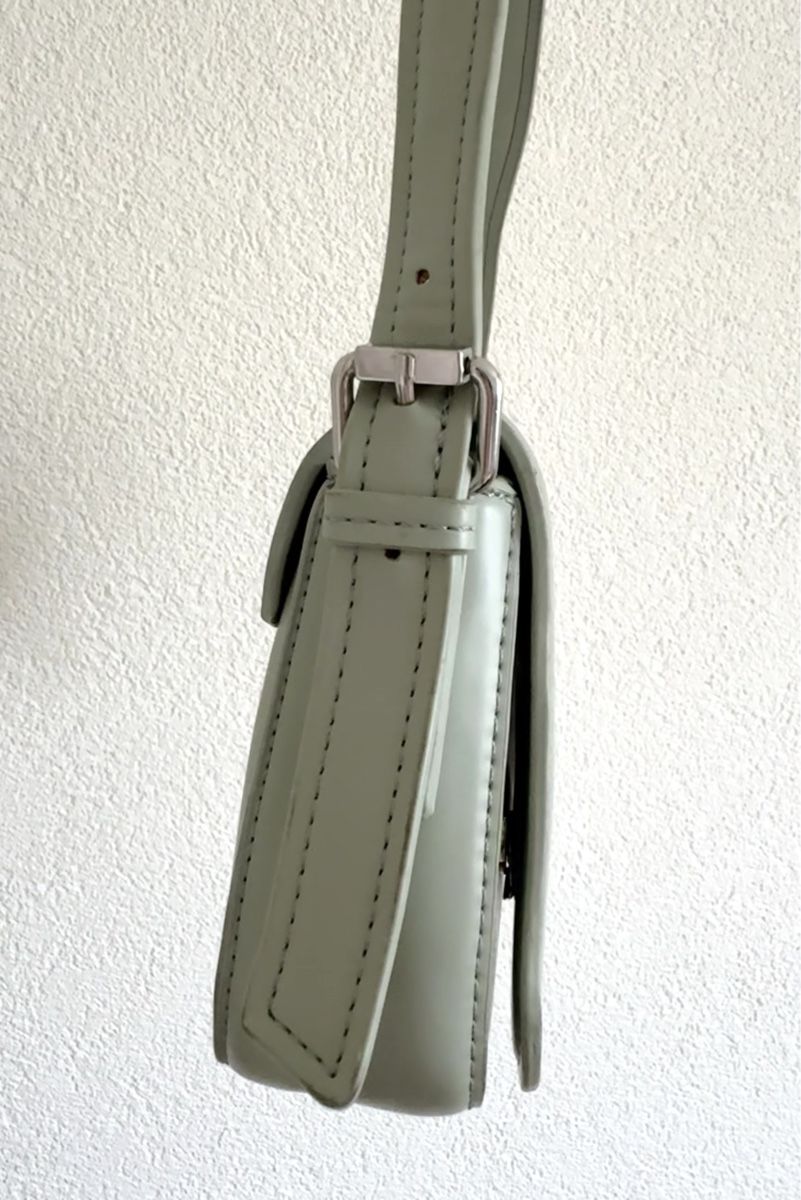 Zara Borse da donna: Hellblau/-grüne Schultertasche – Usato da Zürich venduto da per_6zzl 2