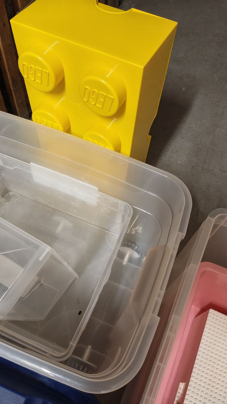 Contenitori & Simili: Diverse Plastik Boxen – Usato da Effretikon venduto da Superkarin7 1