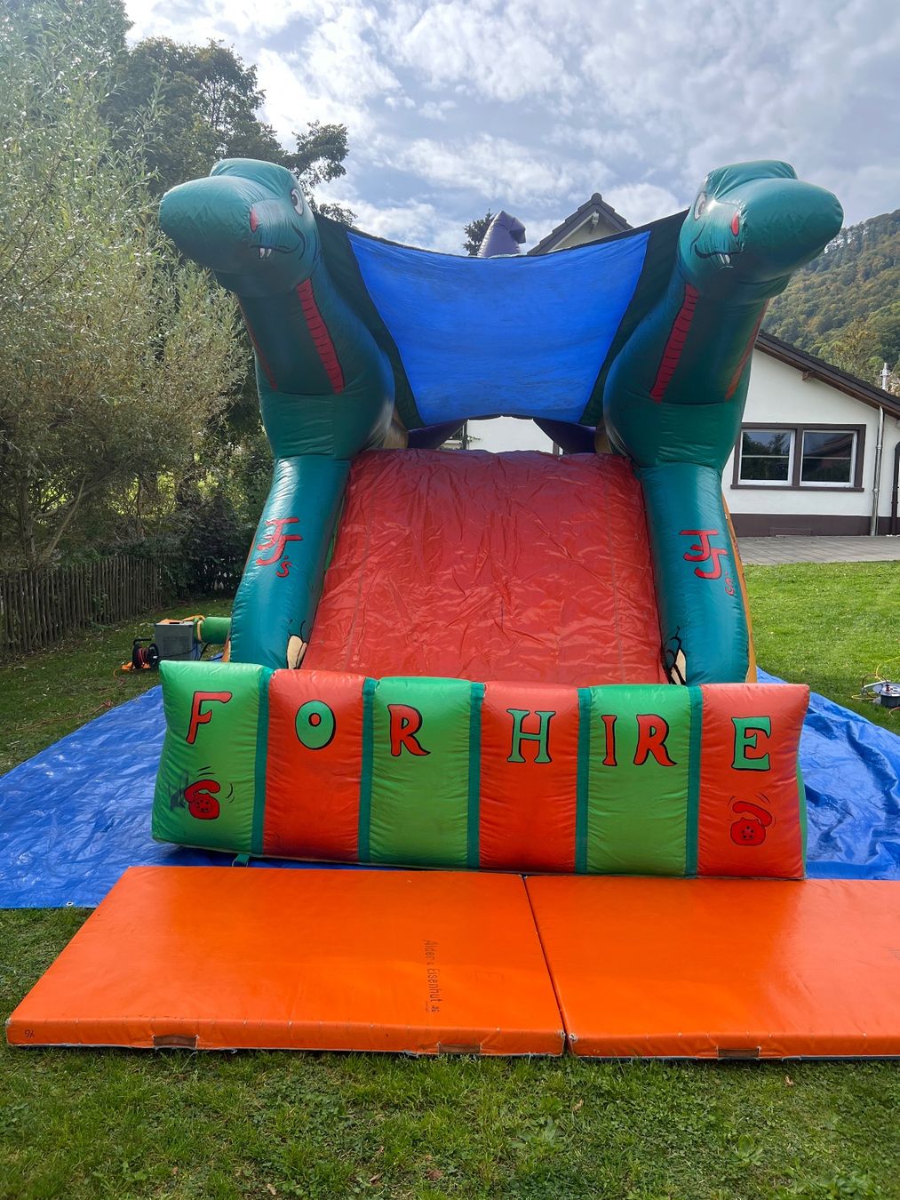 Toboggan: Hüpfburg Zauberer – D'occasion à Lostorf par Anuy 2