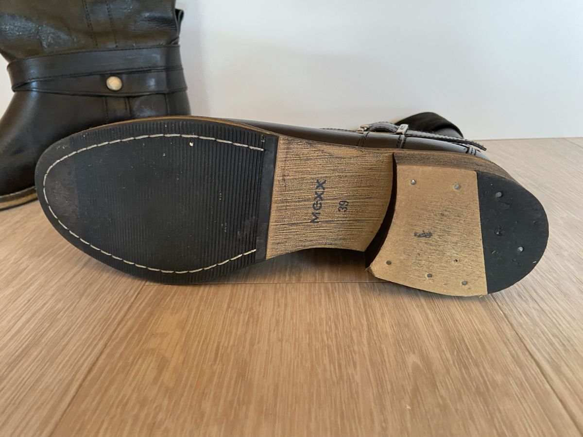 Scarpe da donna: Lederstiefel Mexx – Usato da Schattenhalb venduto da ani_sdz5 1