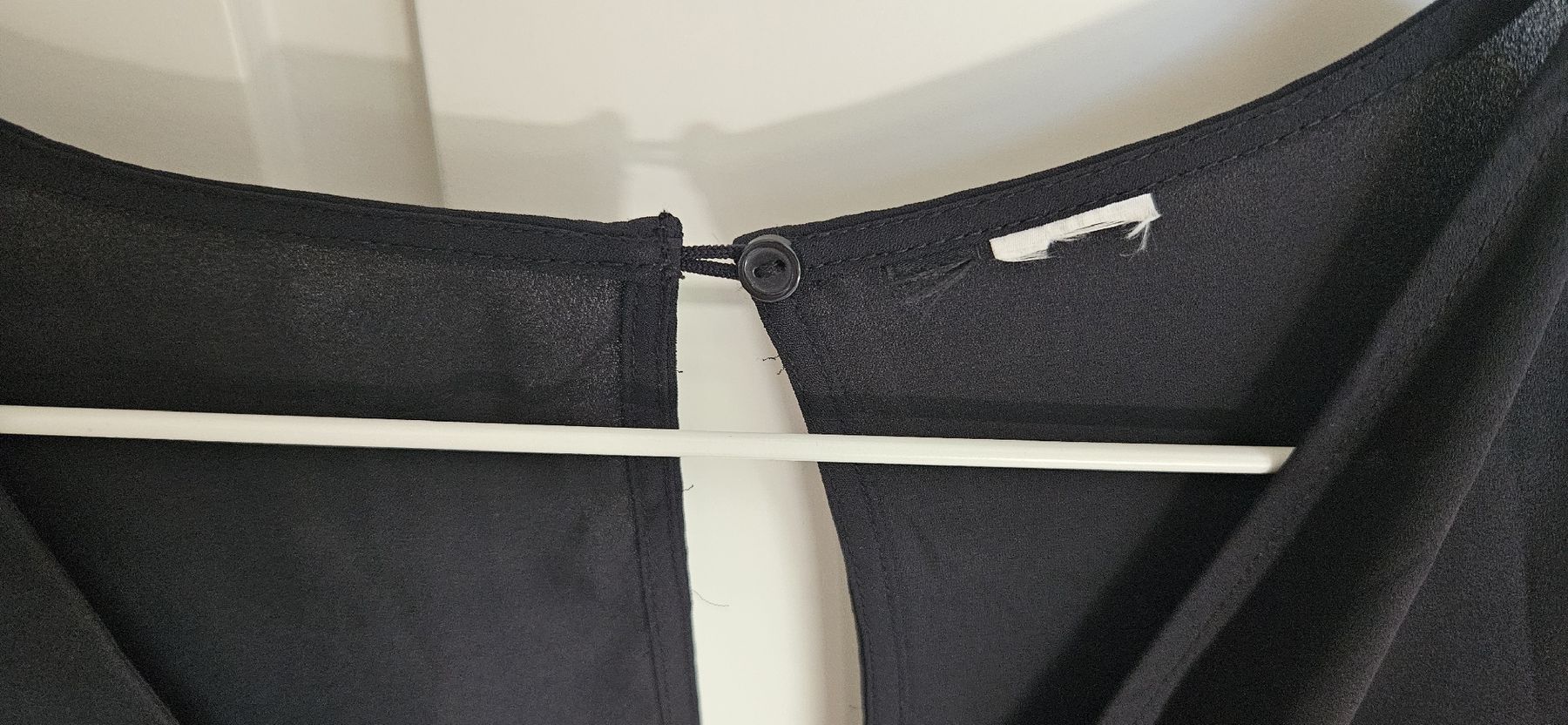 H&M Tute: Jumpsuit Damen Schwarz Grösse S H&M – Usato da Rombach venduto da ThriftBetter 1