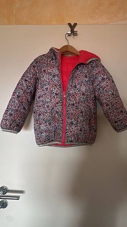 Übergangsjacke in Grösse 116 wendbar