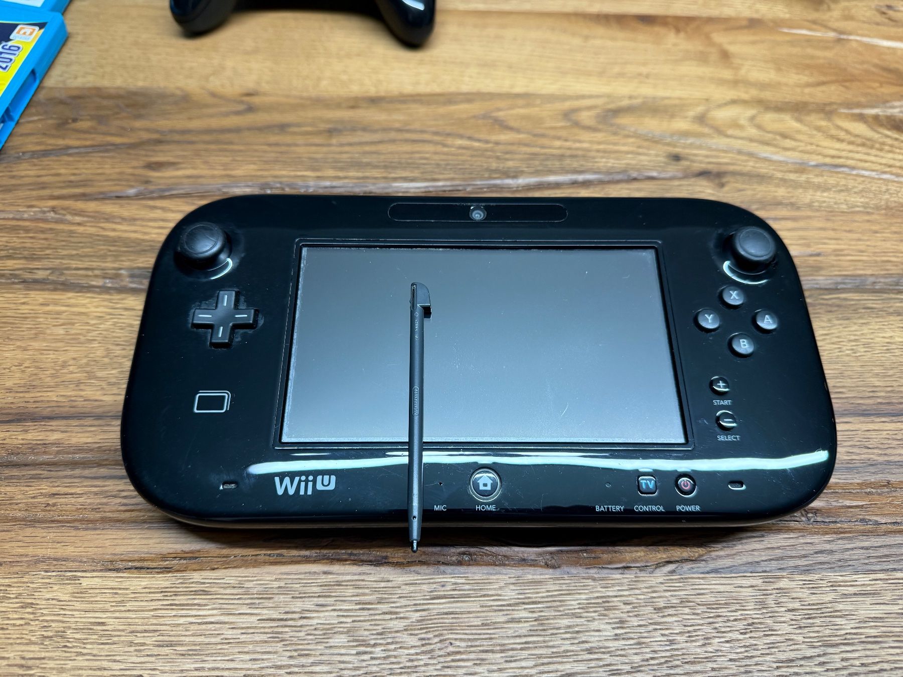 Nintendo Consoles: Nintendo Wii U 32GB mit 2 Pro Controller und Spielen – D'occasion à Wollerau par qua_hw62 2