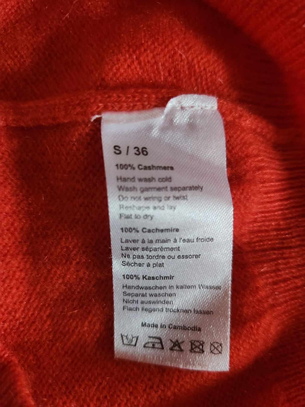 Kleider: Robe pull Authentic Cashmere rouge taille S 36 – Gebraucht aus Niedergösgen von Eva2410 6