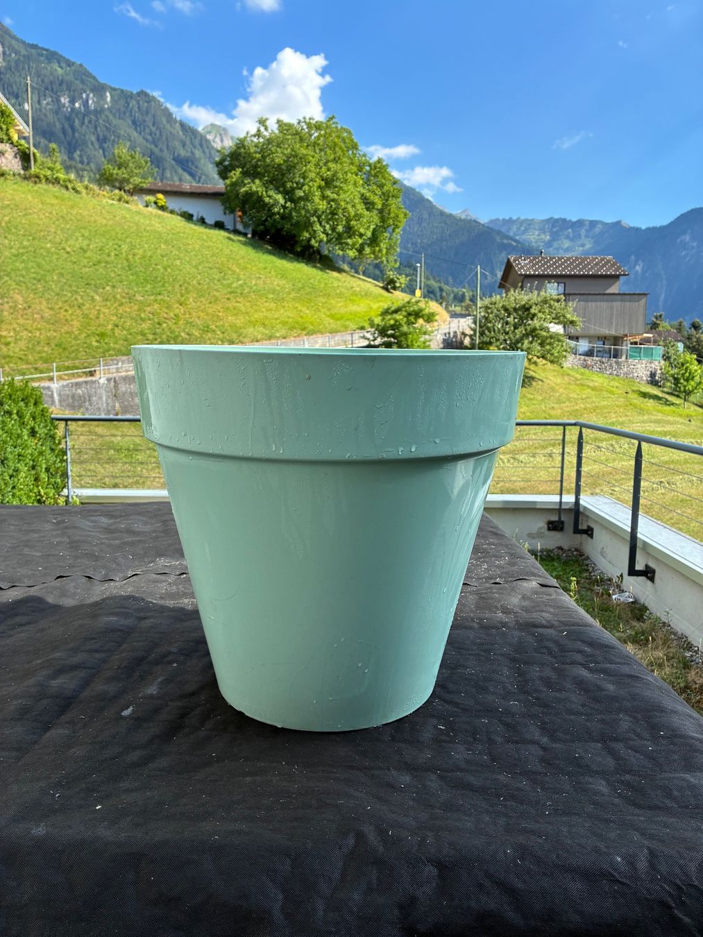 Pots de fleurs: Pflanztopf – D'occasion à Triesenberg par sim_b8hg