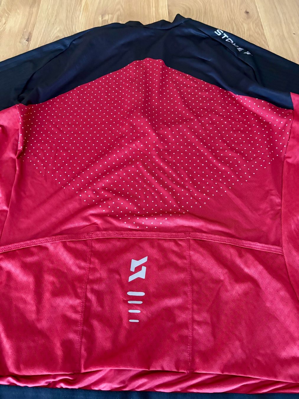 Stoke T-Shirts: T-SHIRT XL STOKE POUR CYCLISTE – Gebraucht aus Losone von courrier 5