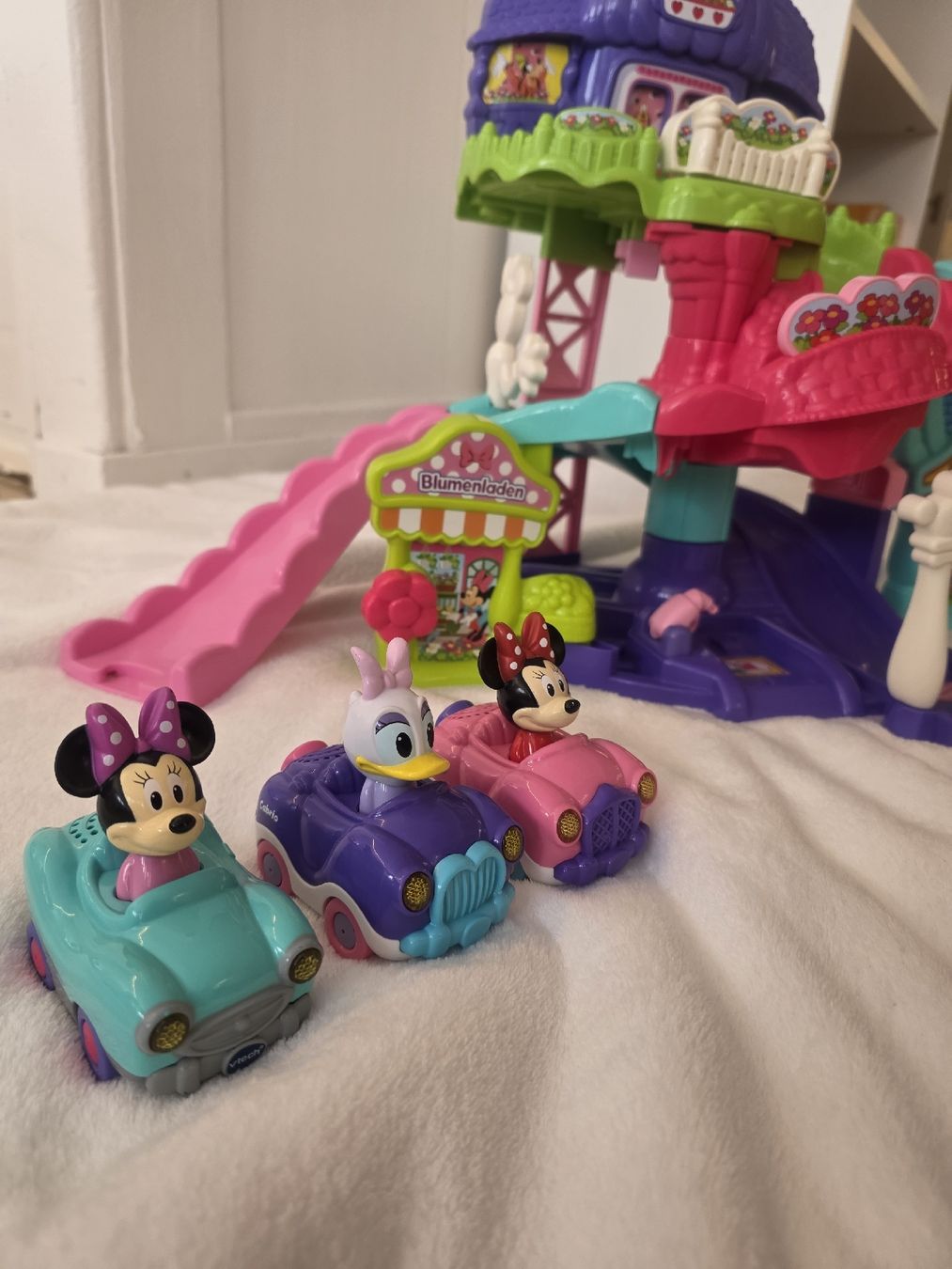 Vtech Giocattoli: VTech Minnies Einkaufsabenteuer mit drei Autos – Usato da Mattwil venduto da Mrs_sonyx 1