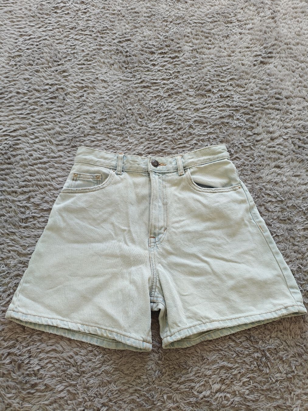 Pull&Bear Hosen: Hot Pants / Shorts  – Gebraucht aus Pieterlen von Saemelili