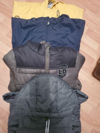 Jacken Set für Kinder, 4 Jacken, Top Zustand!
