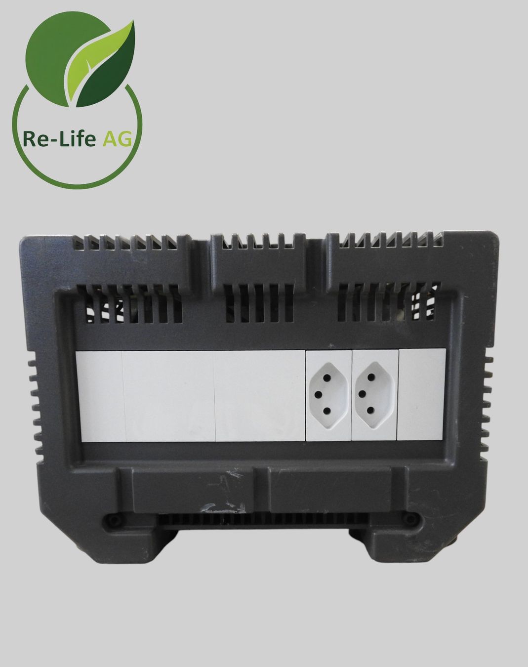 Tutte le macchine: AIP Wild AG | Transtector 800 | Line Voltage Stabilizer – Usato da Reinach BL venduto da Re-LifeAG_Labor2 3