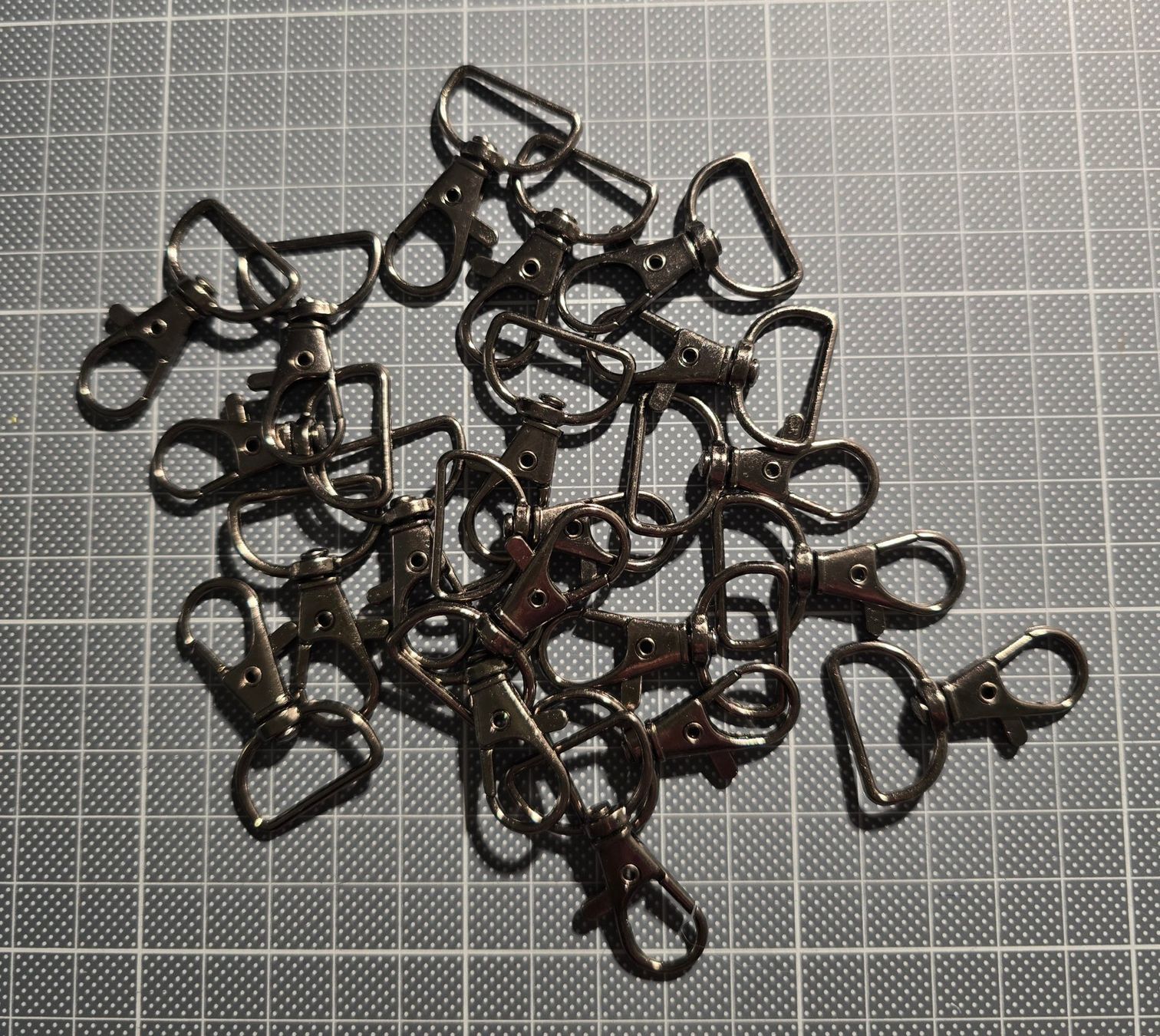 Attrezzatura da arrampicata: Karabinerhaken in Gun-Schwarz – Nuovo e nell'imballaggio originale da Zürich venduto da amysmith 1